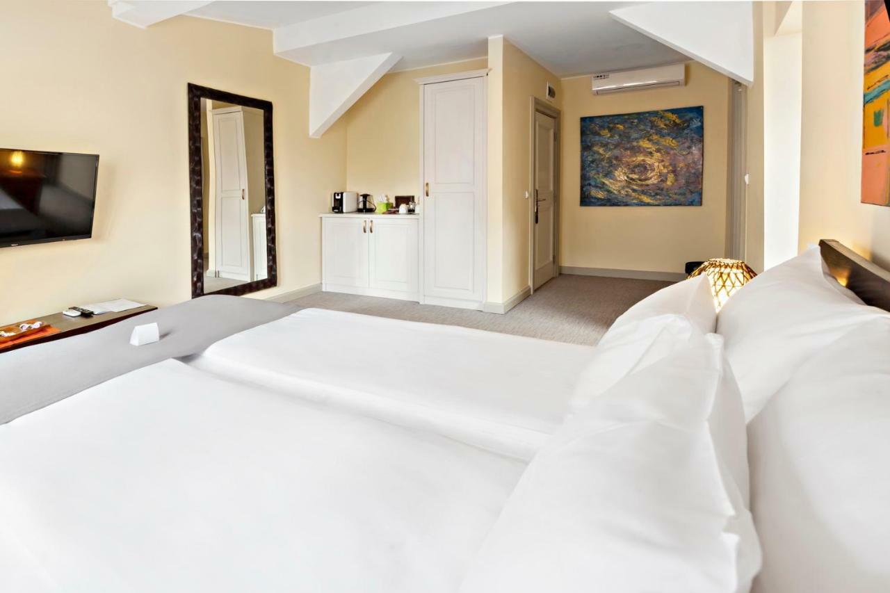 Superb Luxury Suites Beograd Phòng bức ảnh